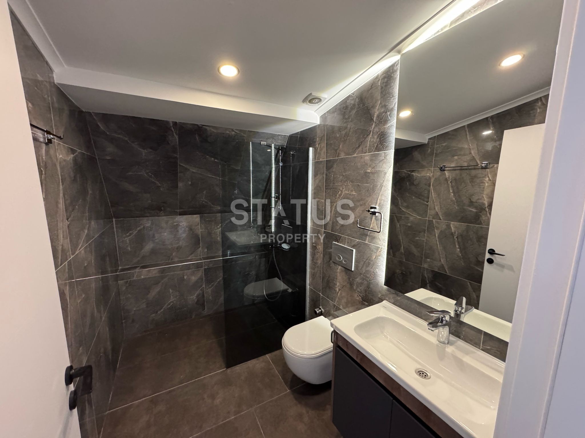 Exclusive! Penthouse 3+1 on Calais! Suitable for residence permit! фото 16