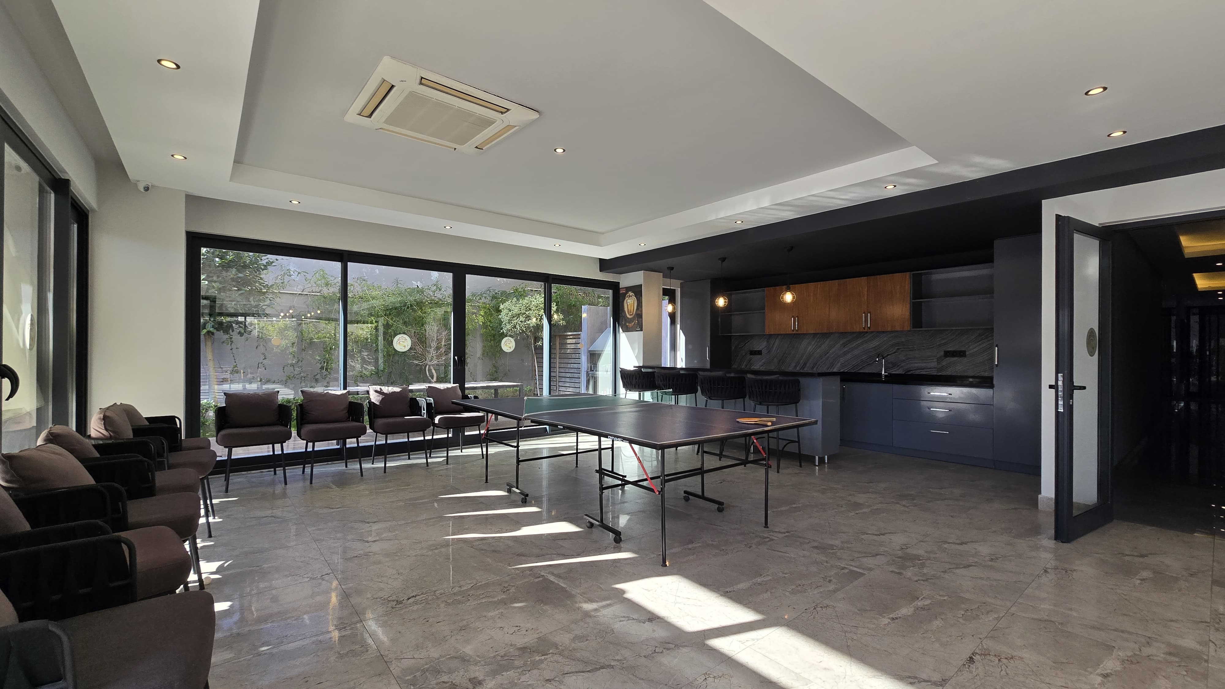 Apartment in the city center in a complex with infrastructure, 50 m2 фото 13