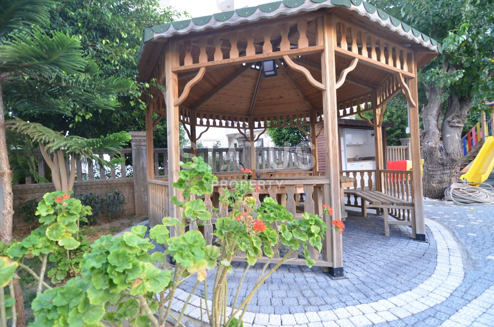 Трехкомнатная квартира с мебелью в центре Аланьи, 85 м2 фото 44