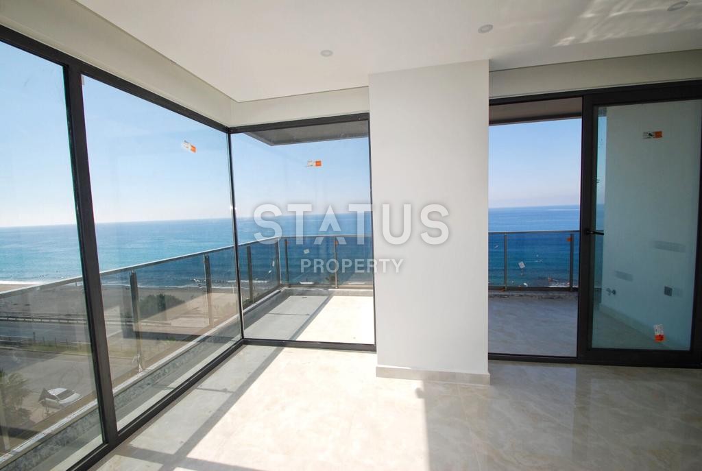 Квартира с невероятными видами на первой береговой линии в Махмутларе фото 5