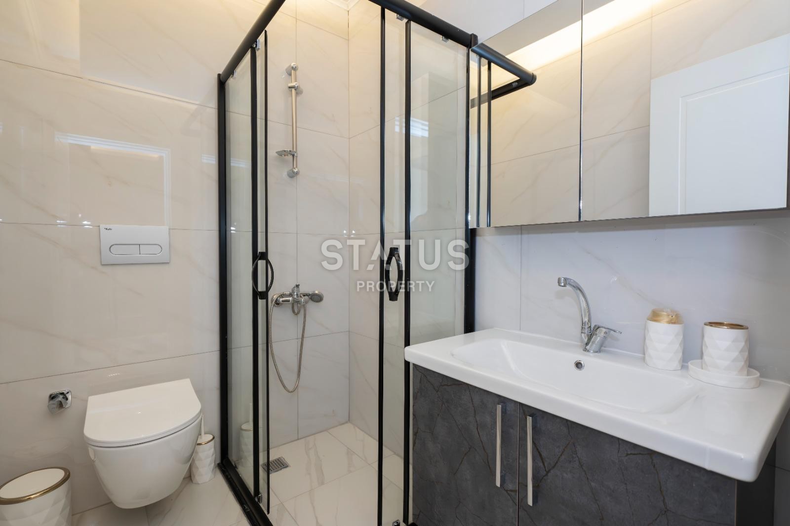 Duplex 2+1 with furniture and appliances in Oba, 85 m2 фото 13