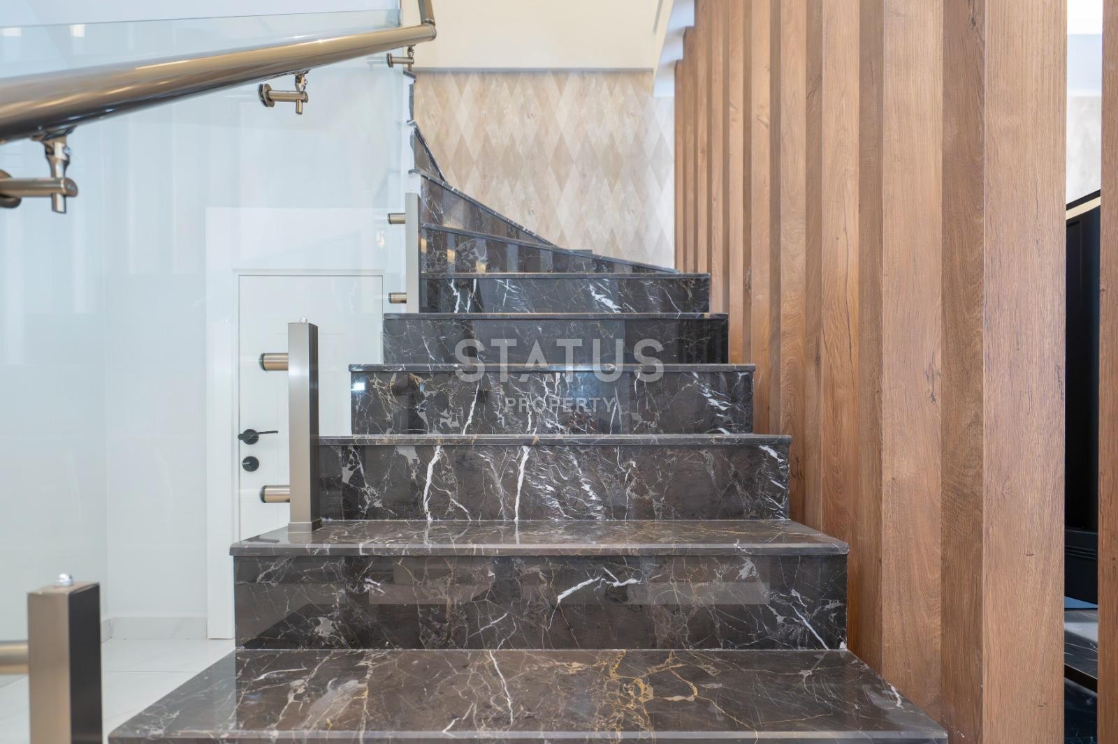 Duplex 2+1 with furniture and appliances in Oba, 85 m2 фото 17