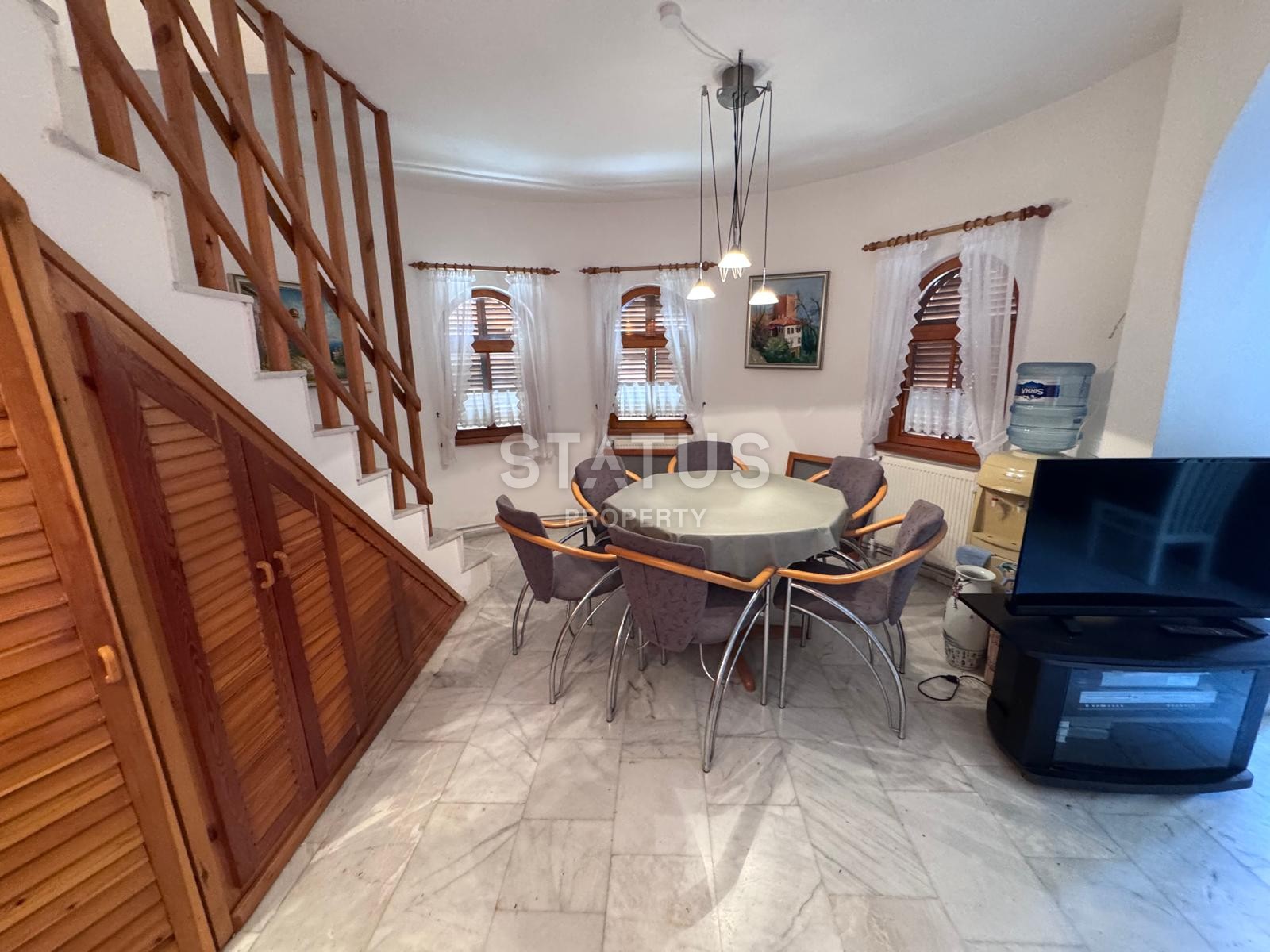 Вилла 4+1 с большим участком земли в районе Тюрклер, 800 м2 фото 13