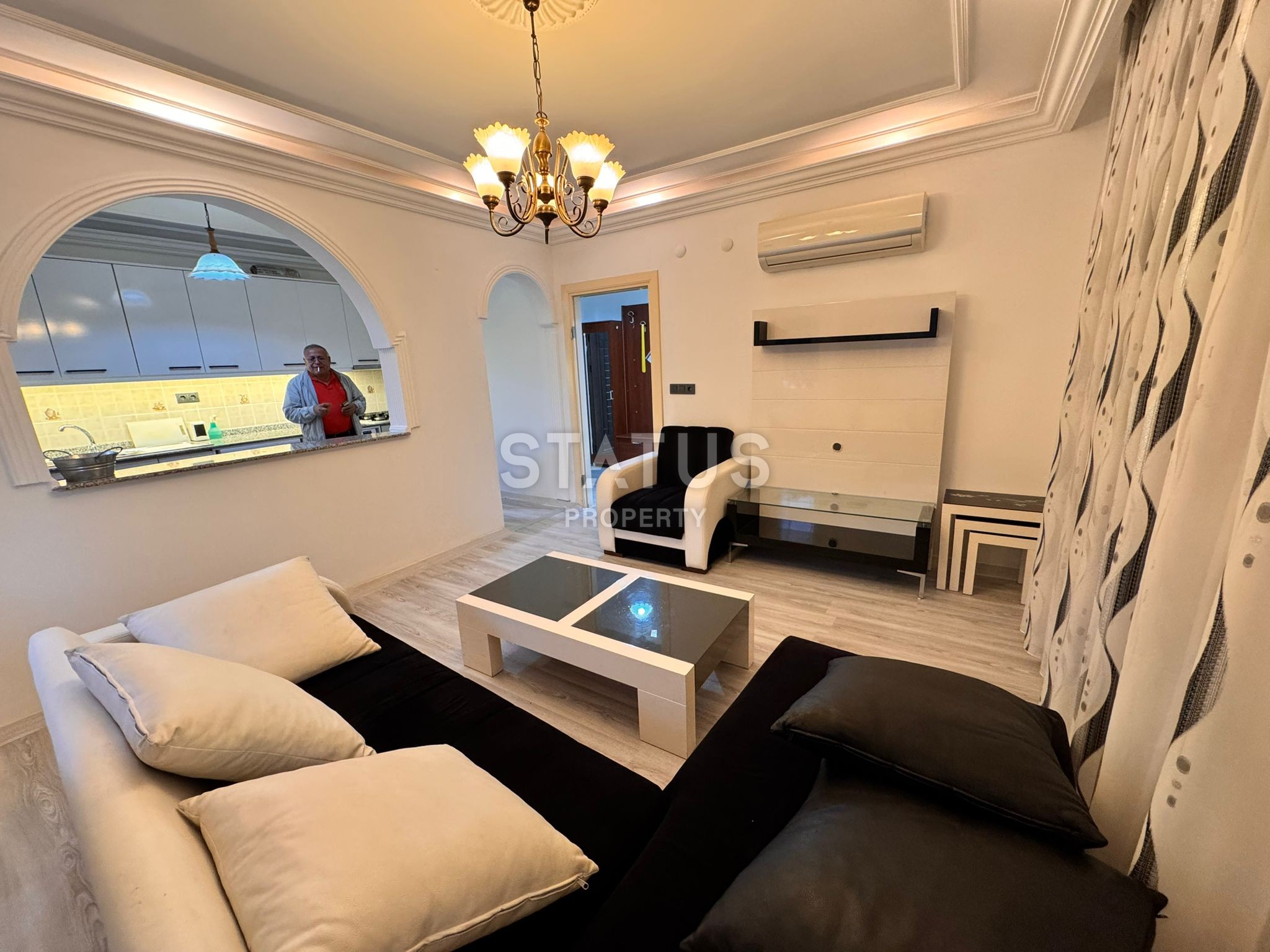 Квартира планировки 1+1 с отдельной кухней в центре Алании, 70 м2 фото 2