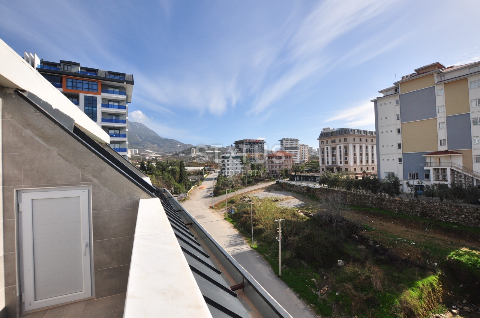 Квартиры в новом доме в Махмутларе, 55-110 м2 фото 33