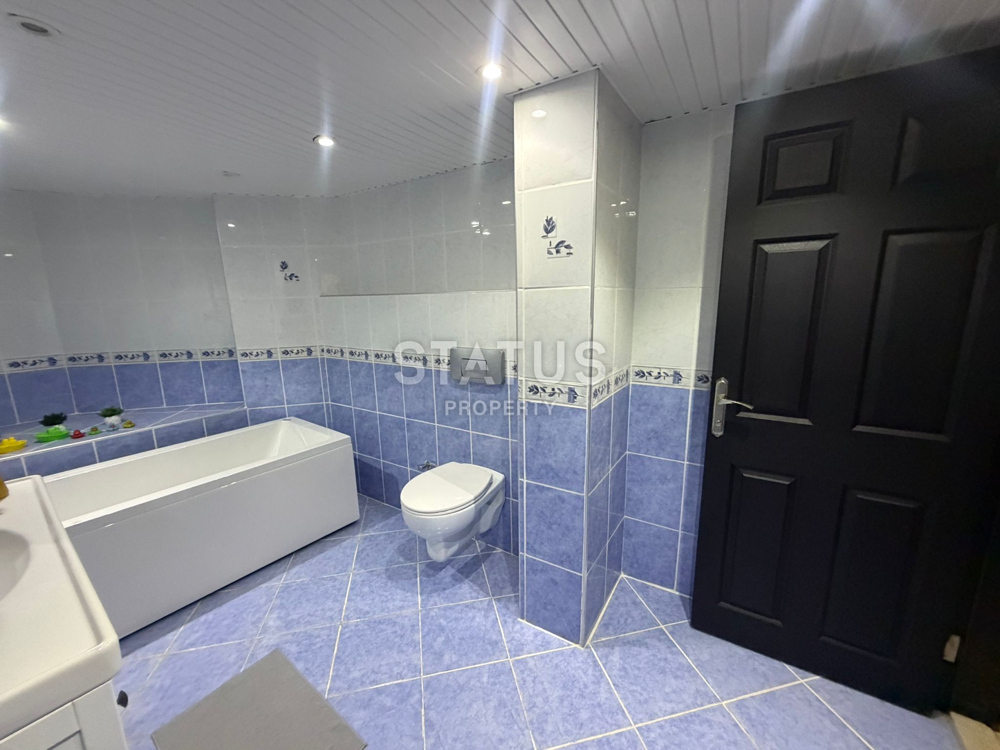 Вилла 5+1 с панорамным видом на море в Бекташ, 1125 м2 фото 17