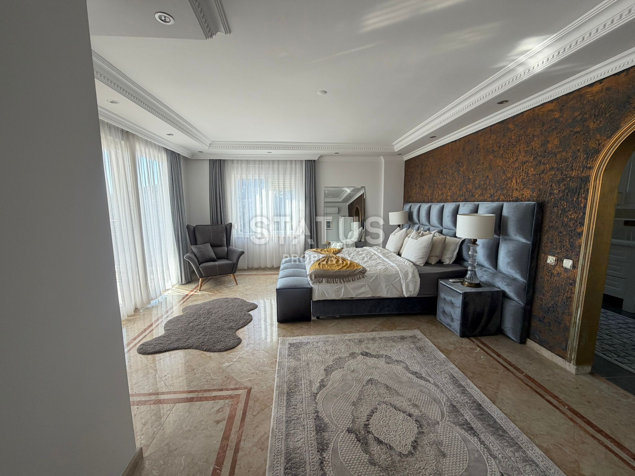 Вилла 5+1 с панорамным видом на море в Бекташ, 1125 м2 фото 25