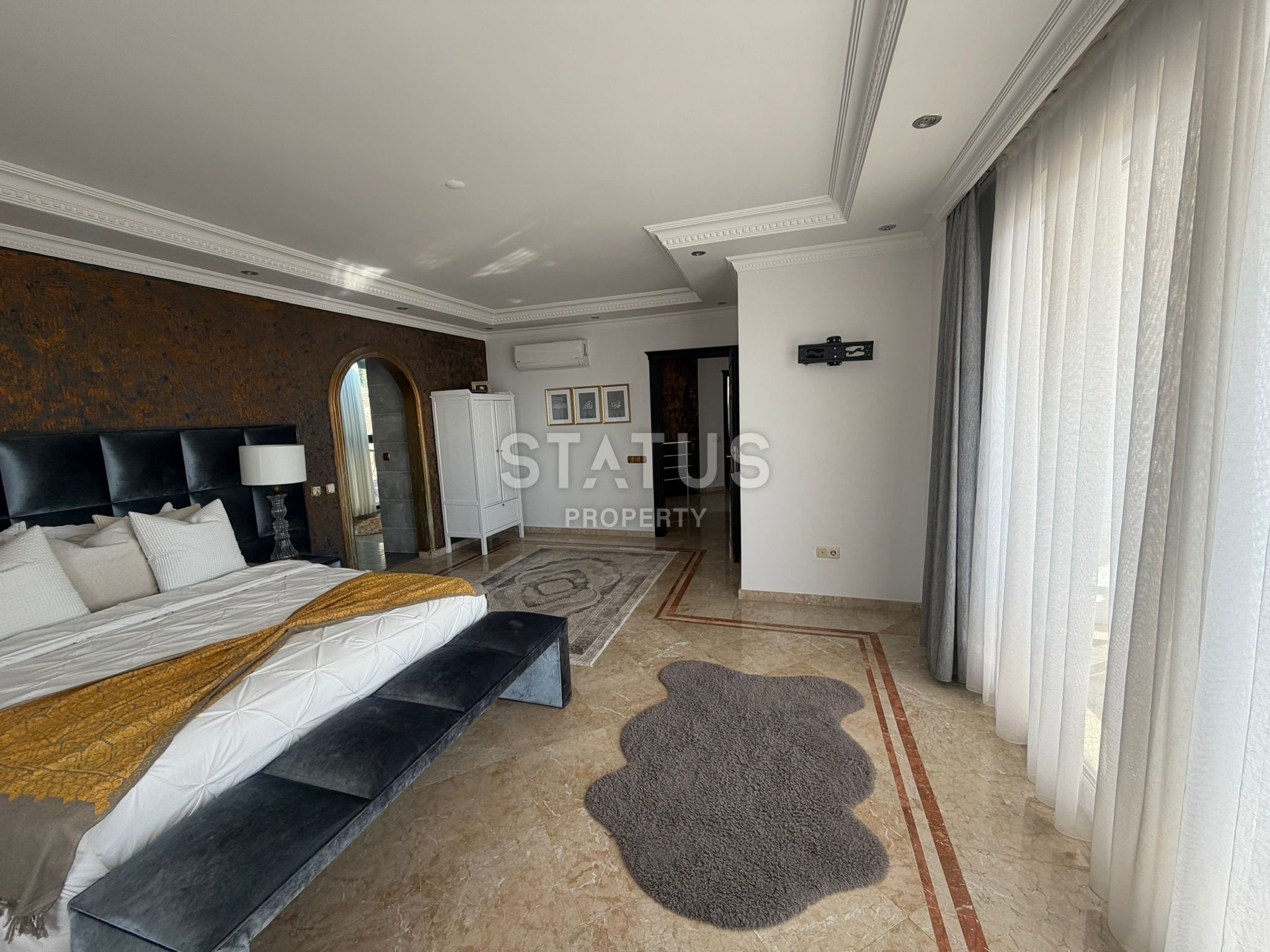 Вилла 5+1 с панорамным видом на море в Бекташ, 1125 м2 фото 26