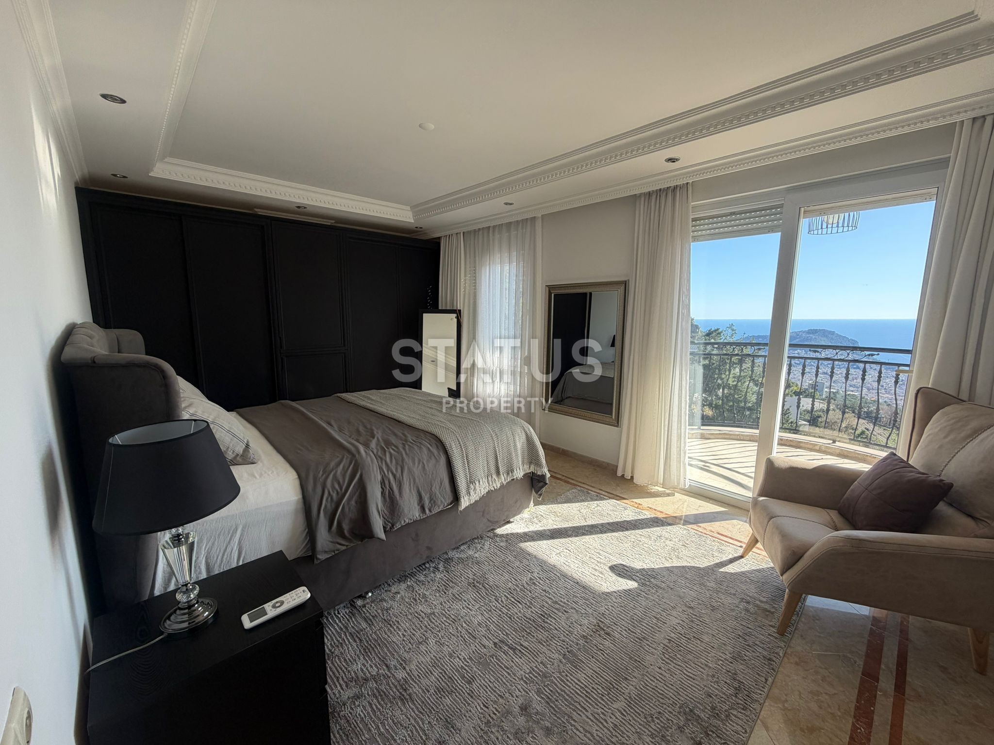 Вилла 5+1 с панорамным видом на море в Бекташ, 1125 м2 фото 29