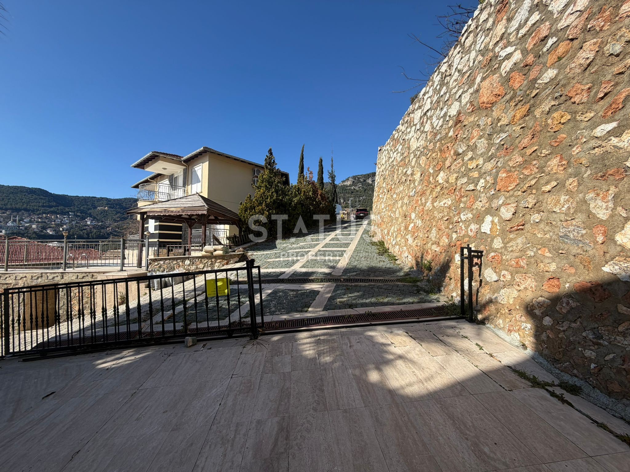 Вилла 5+1 с панорамным видом на море в Бекташ, 1125 м2 фото 38