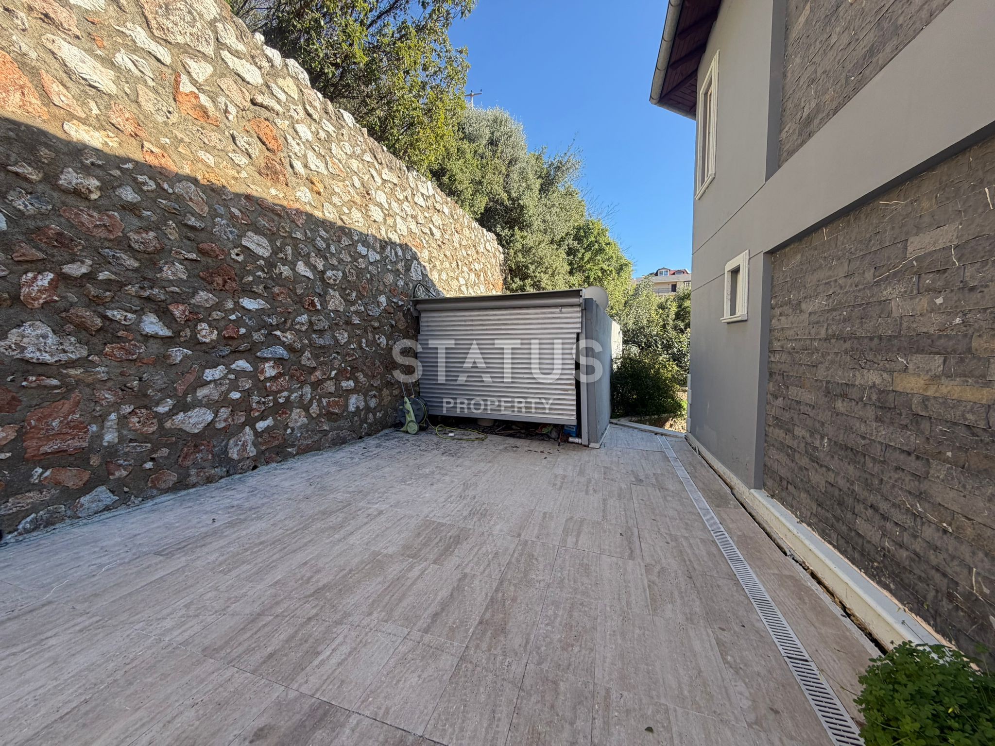 Вилла 5+1 с панорамным видом на море в Бекташ, 1125 м2 фото 42