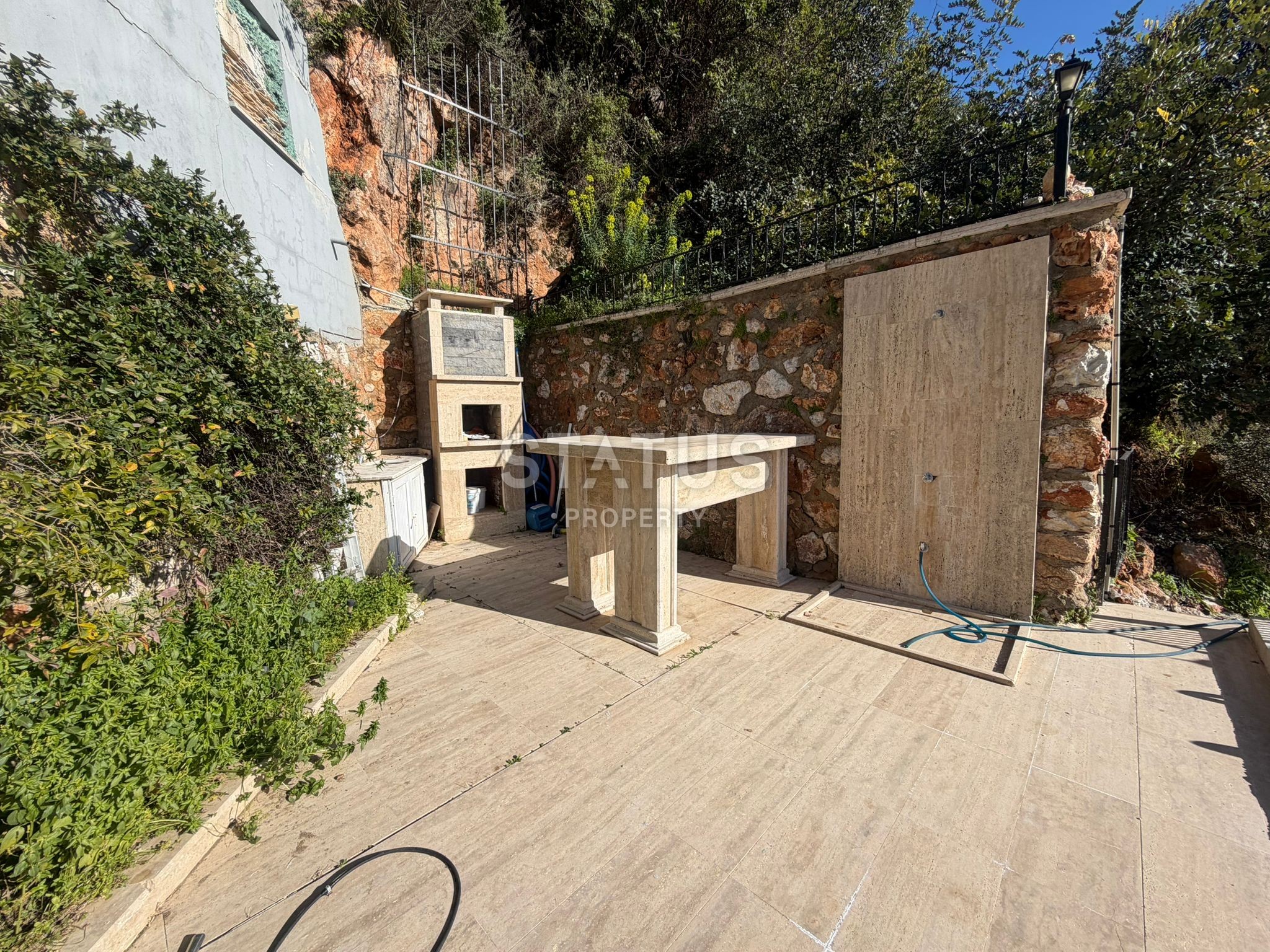 Вилла 5+1 с панорамным видом на море в Бекташ, 1125 м2 фото 45