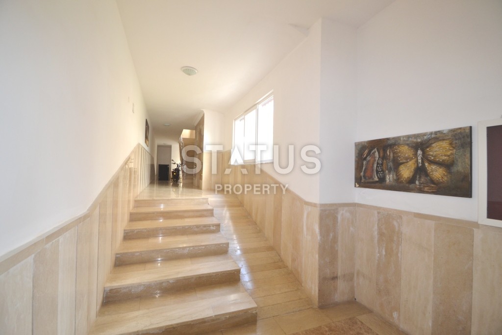 Трехкомнатная квартира с мебелью (три балкона) в Махмутларе, 120 м2 фото 19