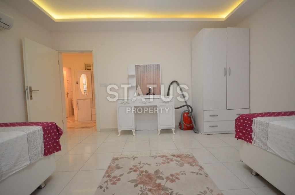 Квартира 2+1 с мебелью в 140 метрах от моря в Махмутларе, 110 м2 фото 6