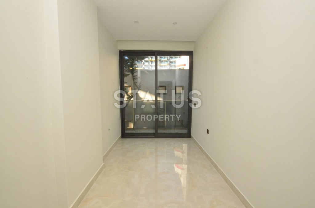 Трехкомнатная квартира на первой береговой линии в Махмутларе, 80 м2 фото 8