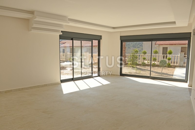 Detached villas with private pool in Kargicak area, 600 m2 фото 7