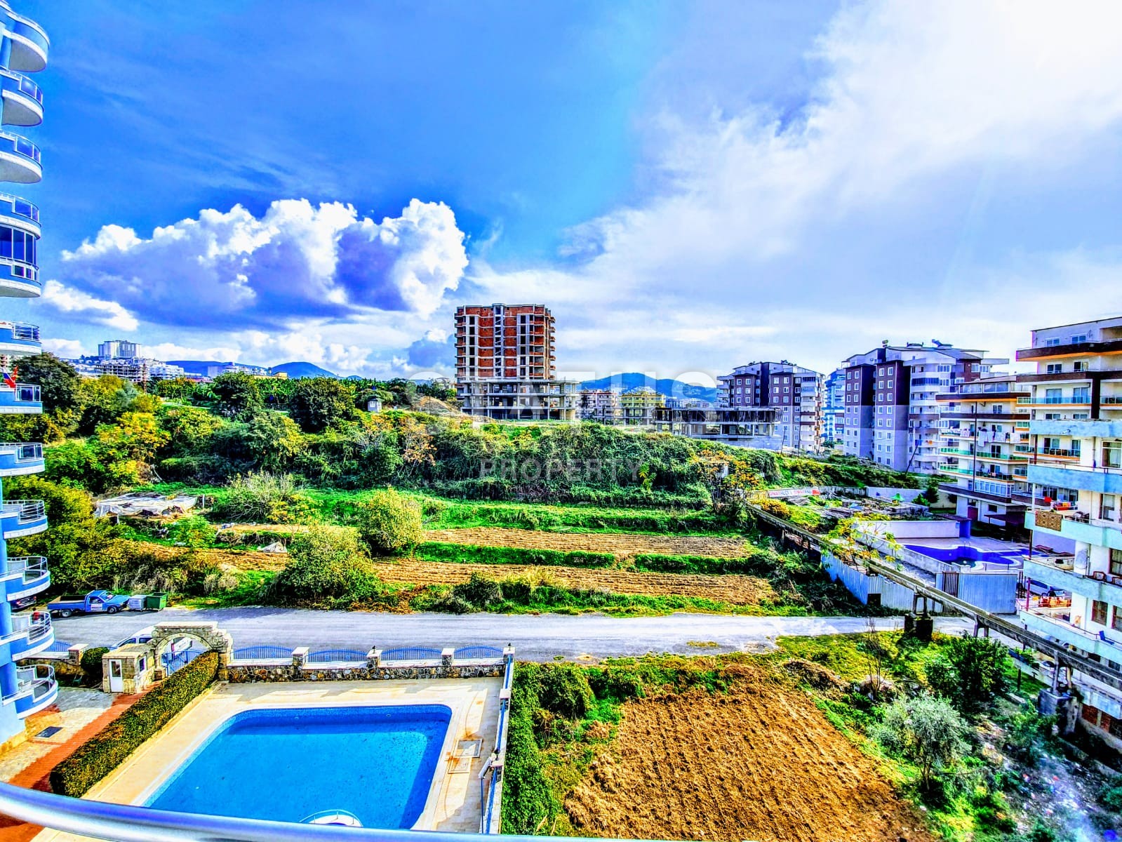 Просторная трехкомнатная квартира с мебелью в Махмутларе 120 кв.м. фото 2