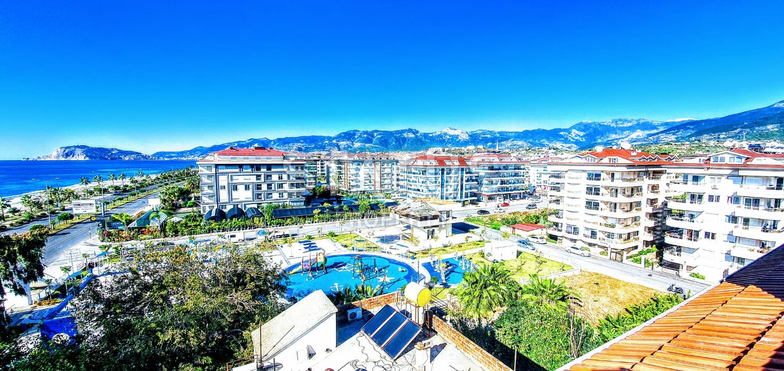 Пентхаус с мебелью на первой береговой линии в Кестеле, 140 м2 фото 8