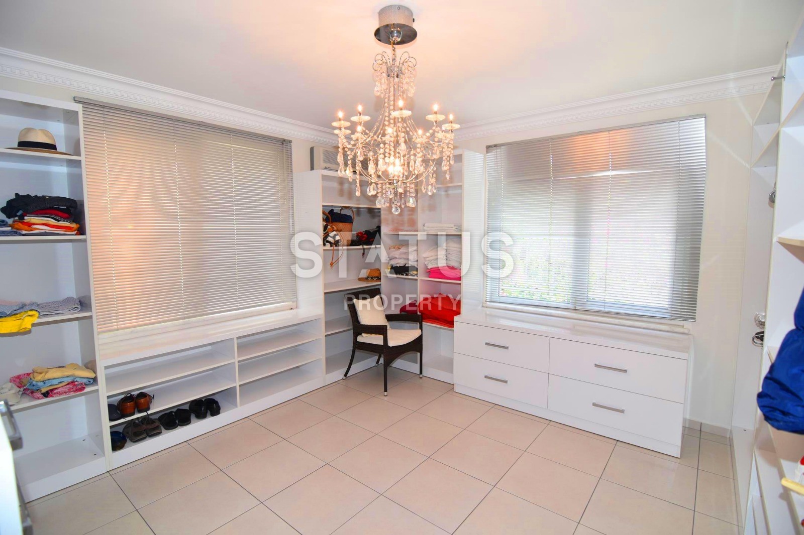 Villa 3+1 with a private pool in the Kargicak area, 600 m2 фото 11