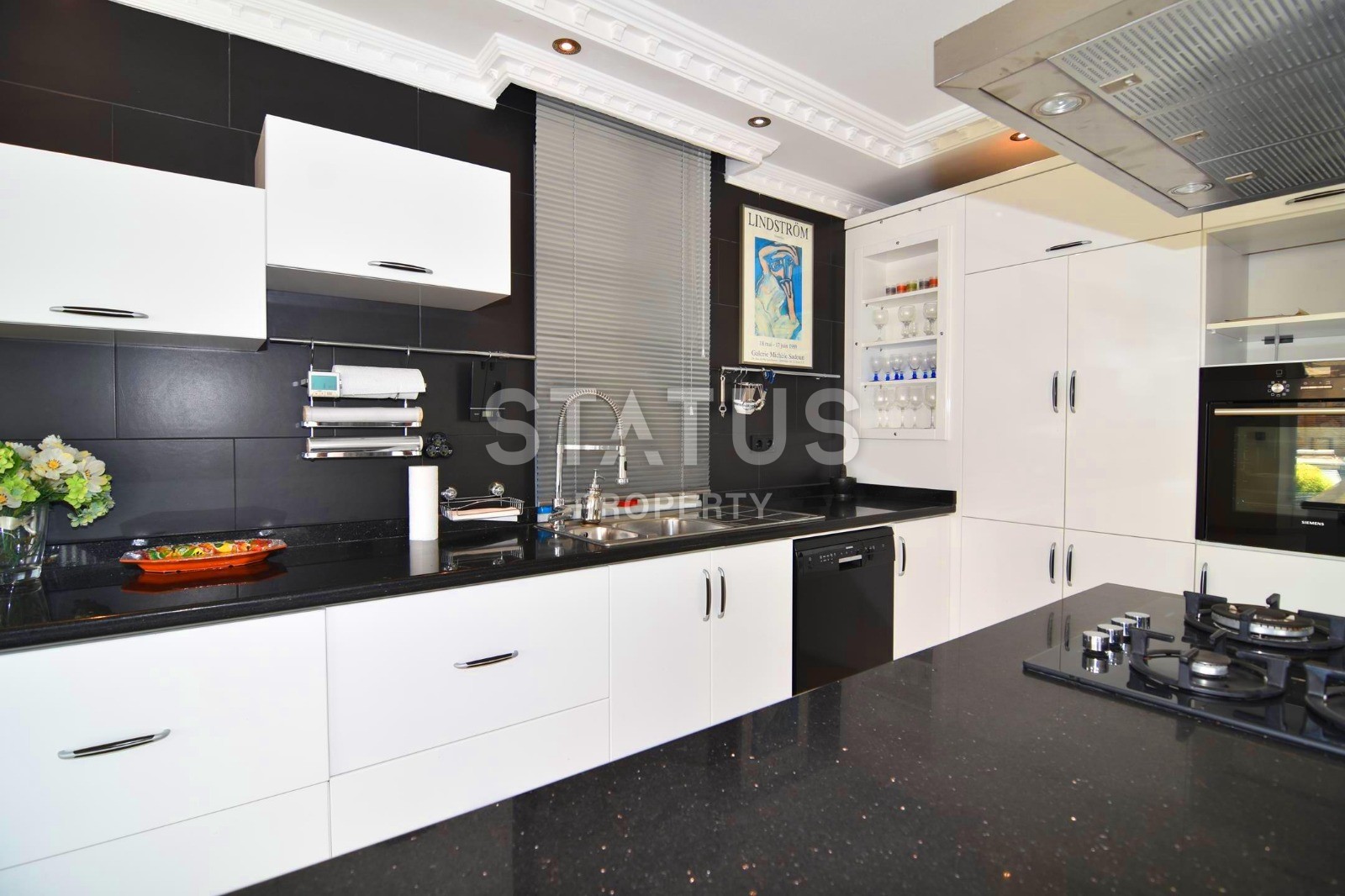 Villa 3+1 with a private pool in the Kargicak area, 600 m2 фото 16