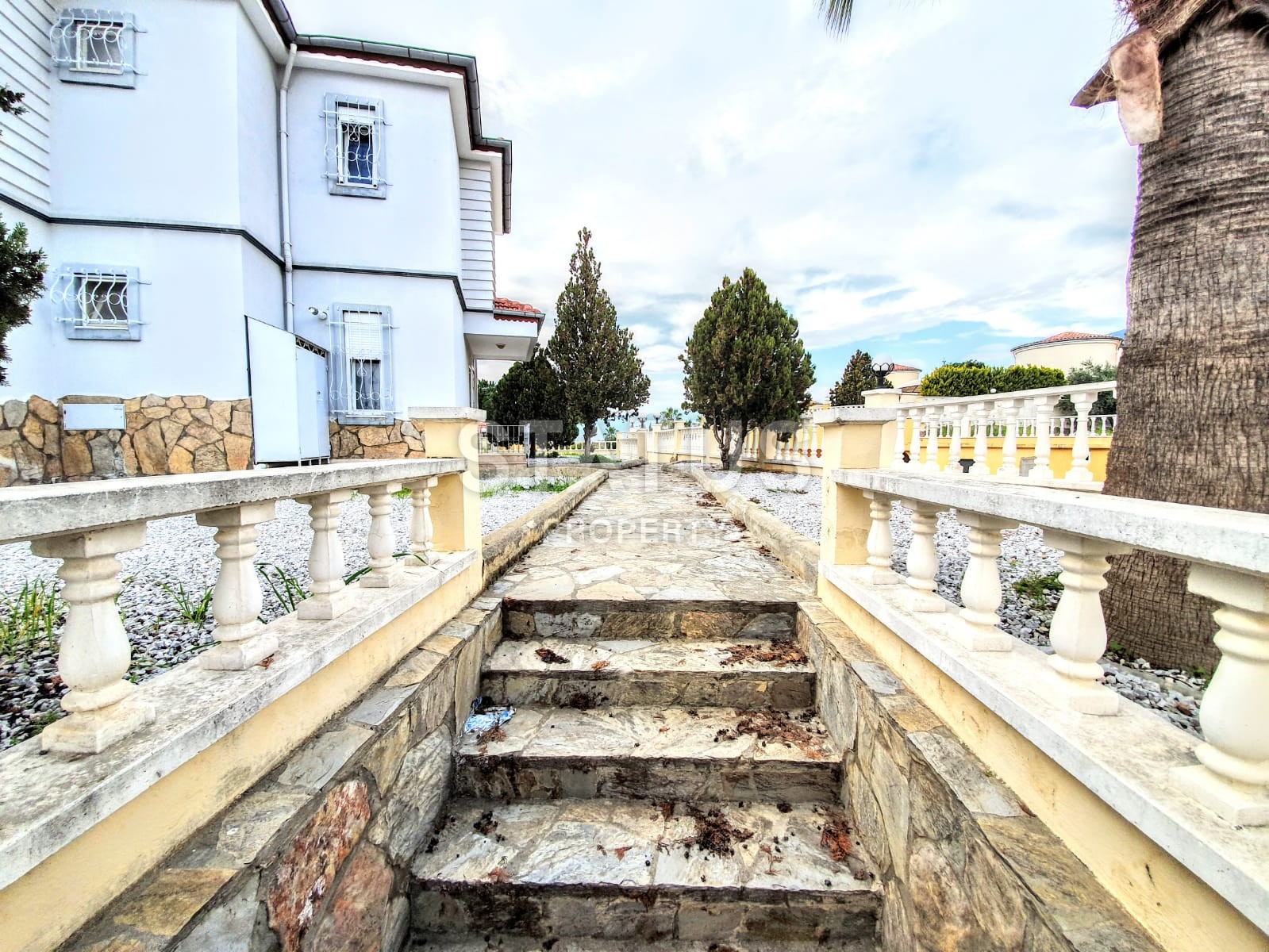 Вилла 3+1 с личным бассейном и садом в Махмутларе, 560 м2 фото 14