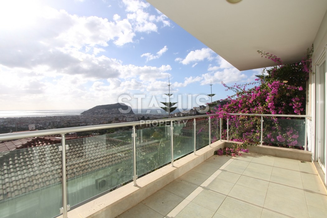 Вилла 3+1 с прекрасными видовыми характеристиками в Аланье, 300 м2 фото 14