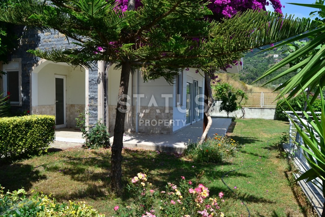 Вилла 3+1 с прекрасными видовыми характеристиками в Аланье, 300 м2 фото 16