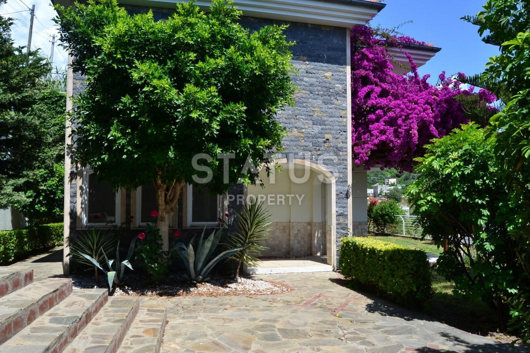 Вилла 3+1 с прекрасными видовыми характеристиками в Аланье, 300 м2 фото 21