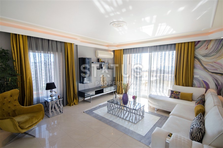 Прекрасная квартира с видом на море в центре района Махмутлар 145 кв.м. фото 1