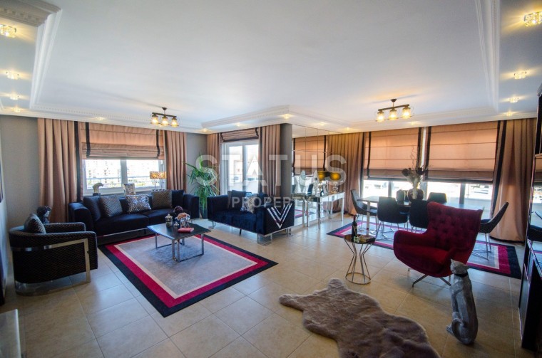 Роскошные апартаменты 3+2 на первой береговой линии в Махмутларе, 230 м2 фото 1