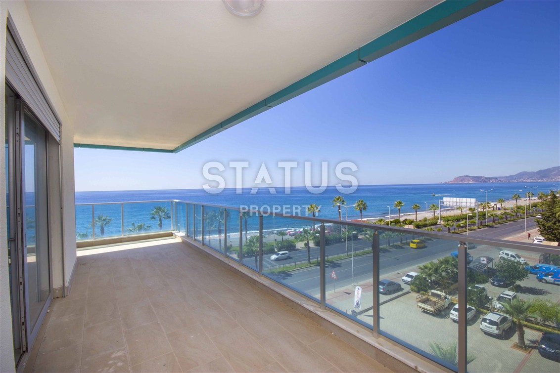 Трёхкомнатные апартаменты с прямым видом на море! Первая береговая линия! фото 7