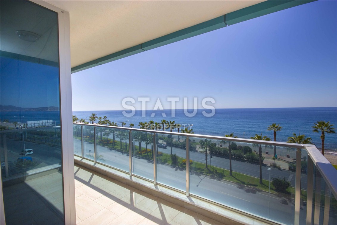 Трёхкомнатные апартаменты с прямым видом на море! Первая береговая линия! фото 8