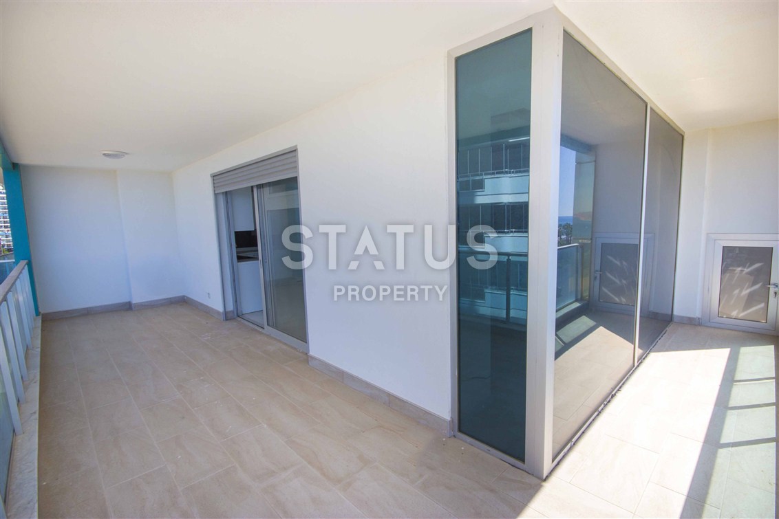 Трёхкомнатные апартаменты с прямым видом на море! Первая береговая линия! фото 12