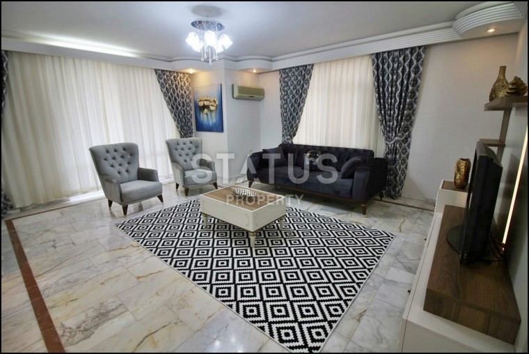 Хорошая квартира в Махмутларе 2+1 с мебелью и техникой 120 кв.м. фото 1