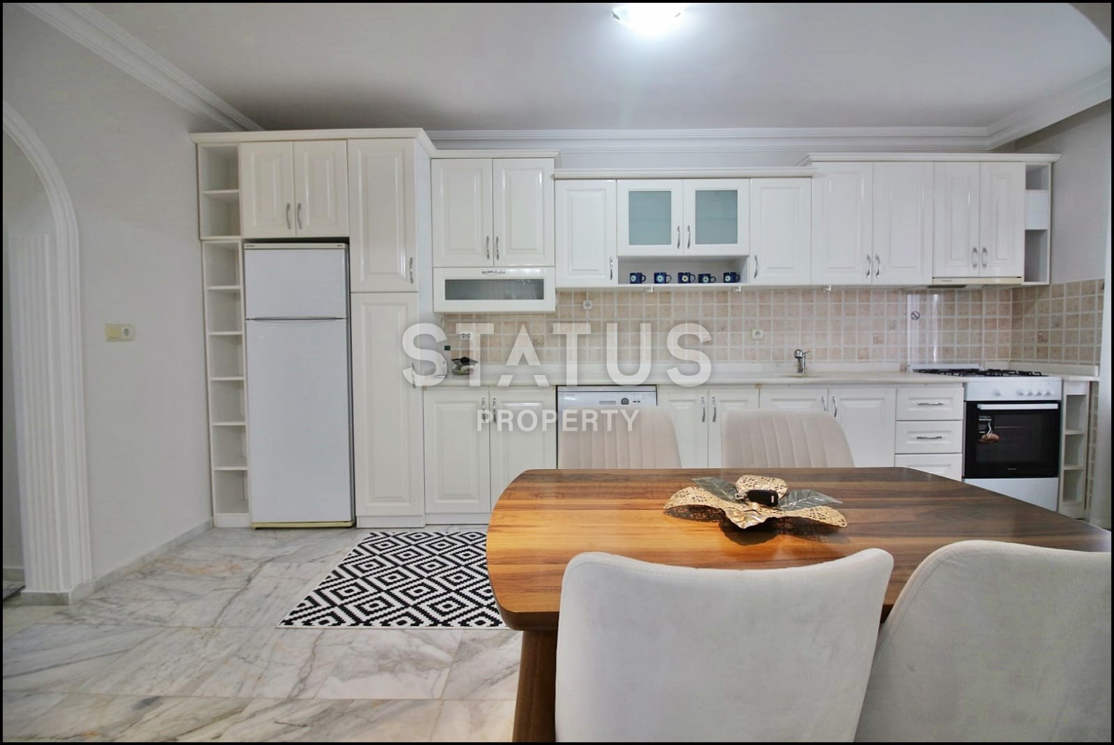 Хорошая квартира в Махмутларе 2+1 с мебелью и техникой 120 кв.м. фото 3