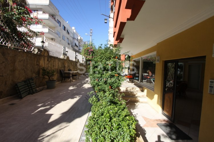 Двухкомнатная квартира с мебелью в центре Алании, недалеко от моря, 45 кв. м. фото 14