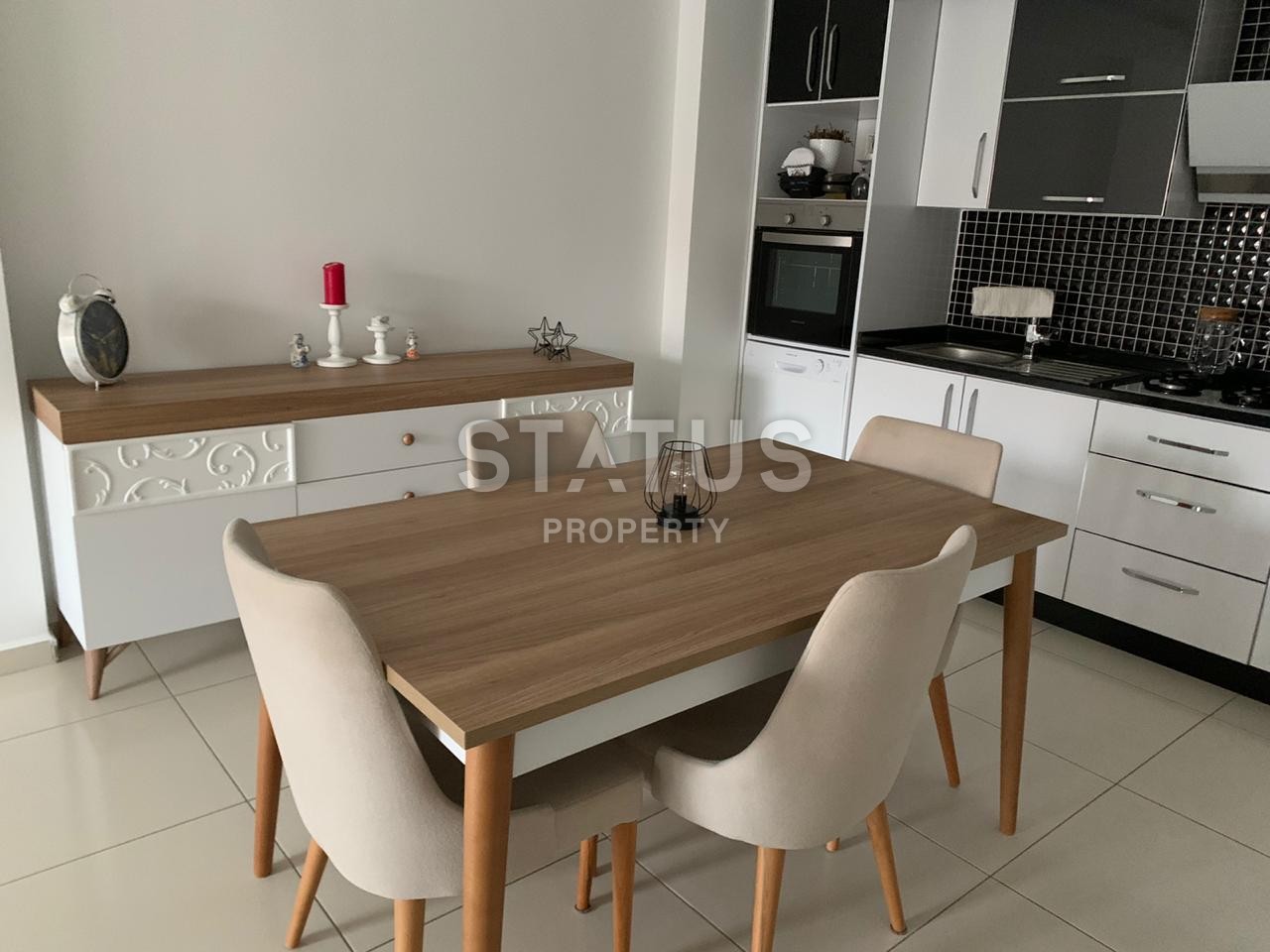 Двухкомнатная квартира с хорошей мебелью и техникой в Махмутларе, 65 м2 фото 7