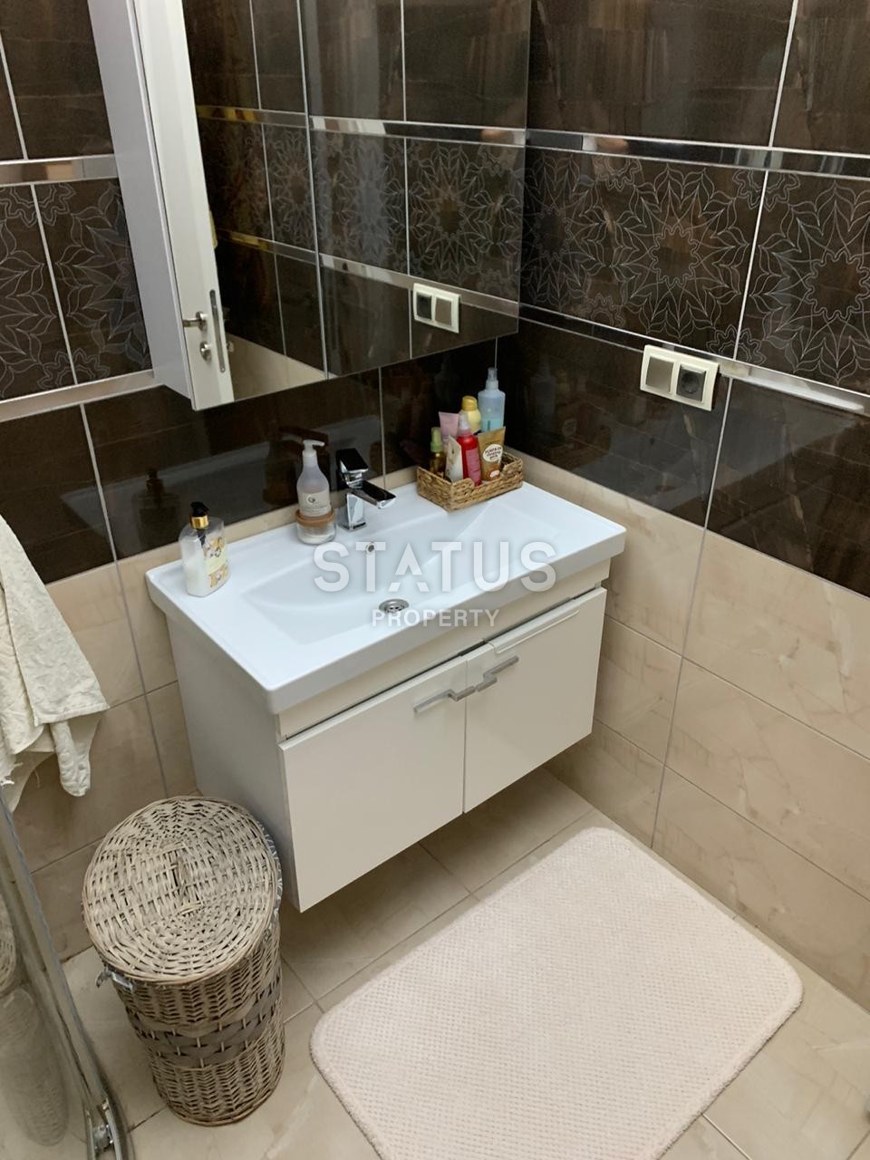 Двухкомнатная квартира с хорошей мебелью и техникой в Махмутларе, 65 м2 фото 15