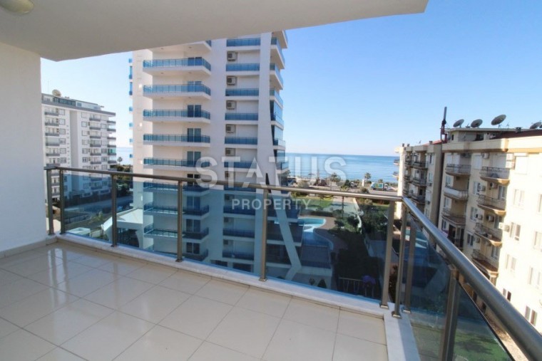 Трехкомнатная квартира с видом на море и горы! Первая береговая линия! Махмутлар, 110 м2 фото 1