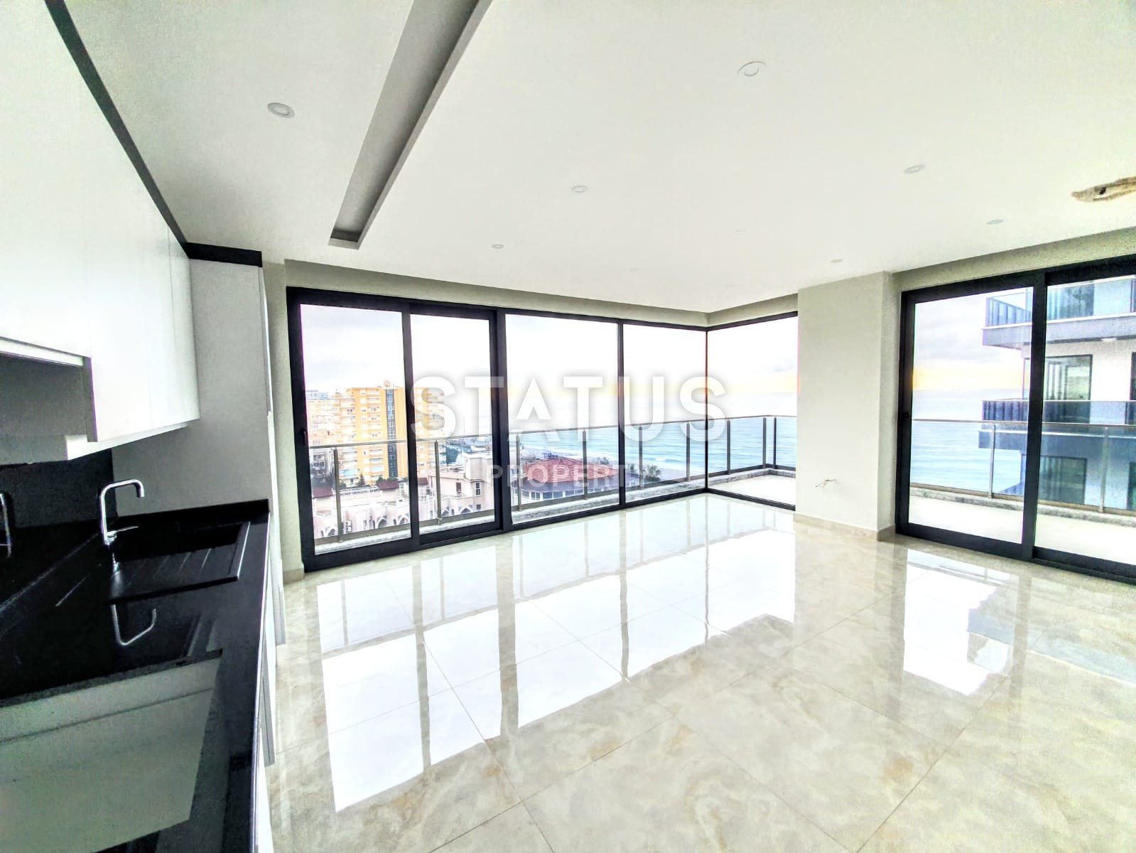 Квартира с великолепным видом на море на первой береговой линии фото 8