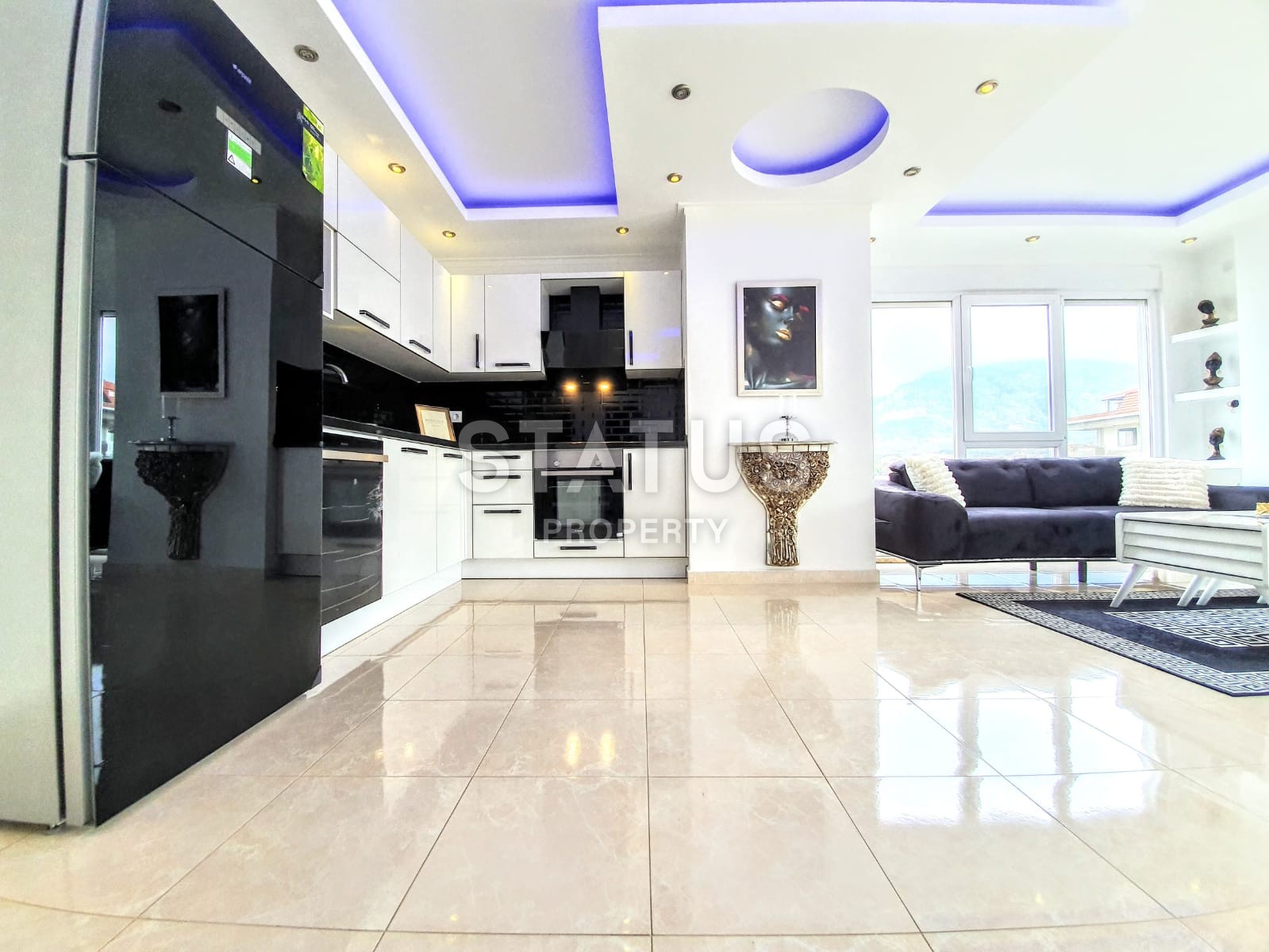 Двухкомнатная квартира с новой мебелью в районе Кестель, 65 м2 фото 4