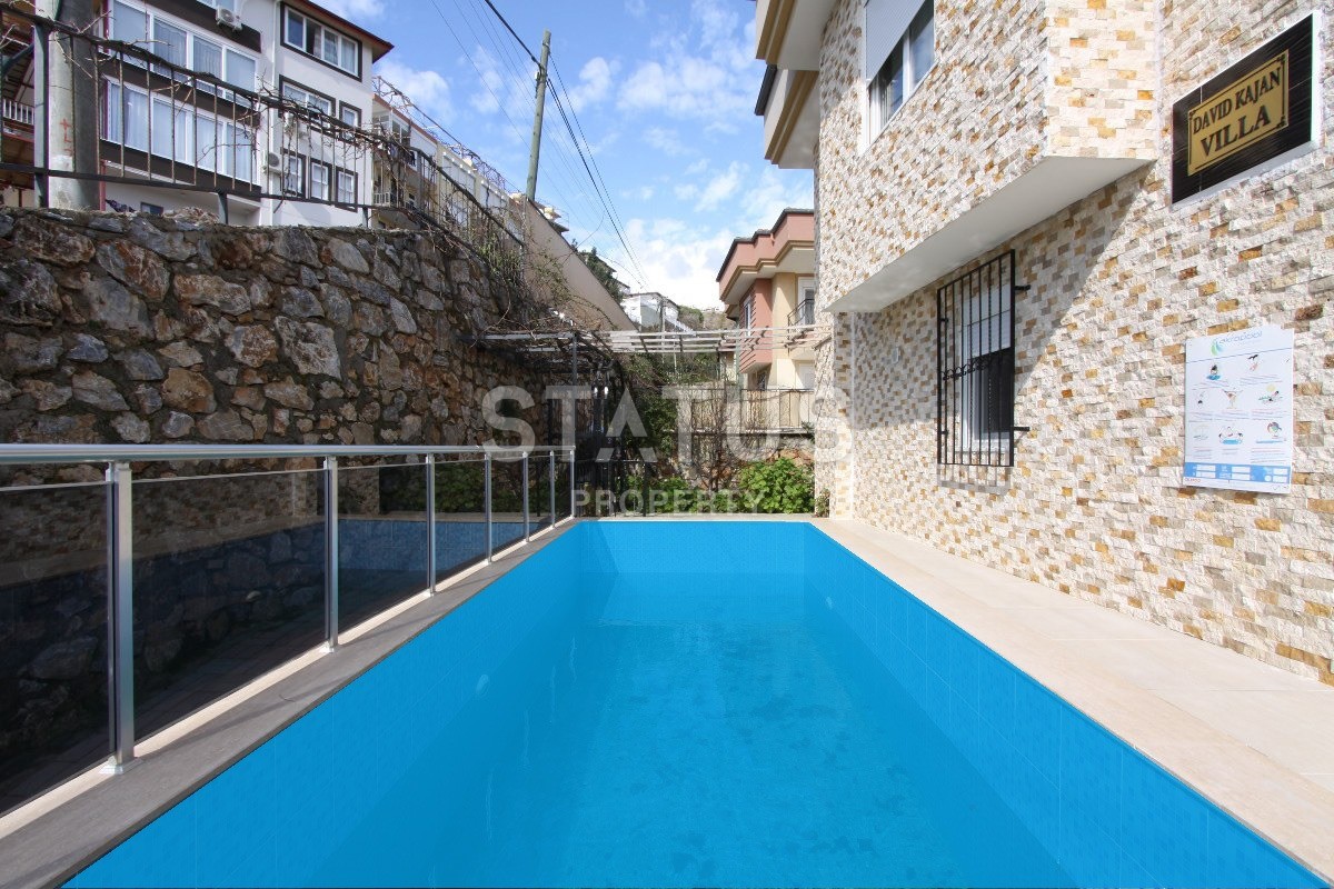 Вилла 4+1 с мебелью и прекрасными видами в Аланье, 375 кв.м фото 3