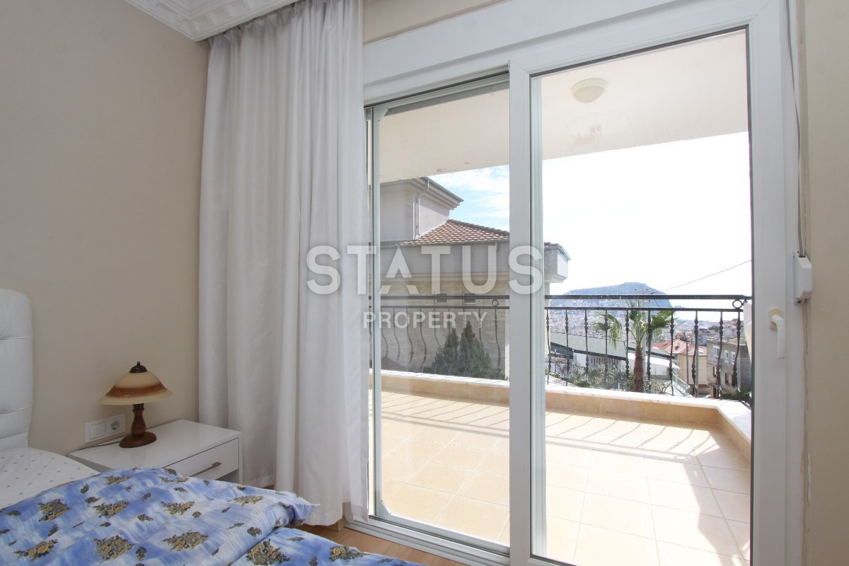 Вилла 4+1 с мебелью и прекрасными видами в Аланье, 375 кв.м фото 7