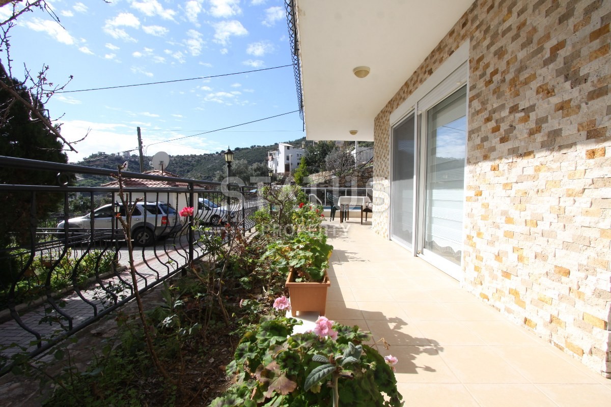 Вилла 4+1 с мебелью и прекрасными видами в Аланье, 375 кв.м фото 12