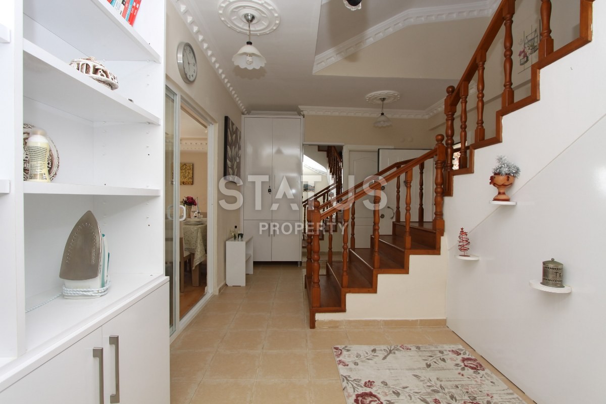 Вилла 4+1 с мебелью и прекрасными видами в Аланье, 375 кв.м фото 14