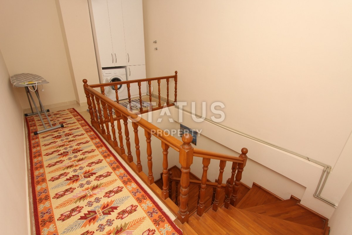 Вилла 4+1 с мебелью и прекрасными видами в Аланье, 375 кв.м фото 16