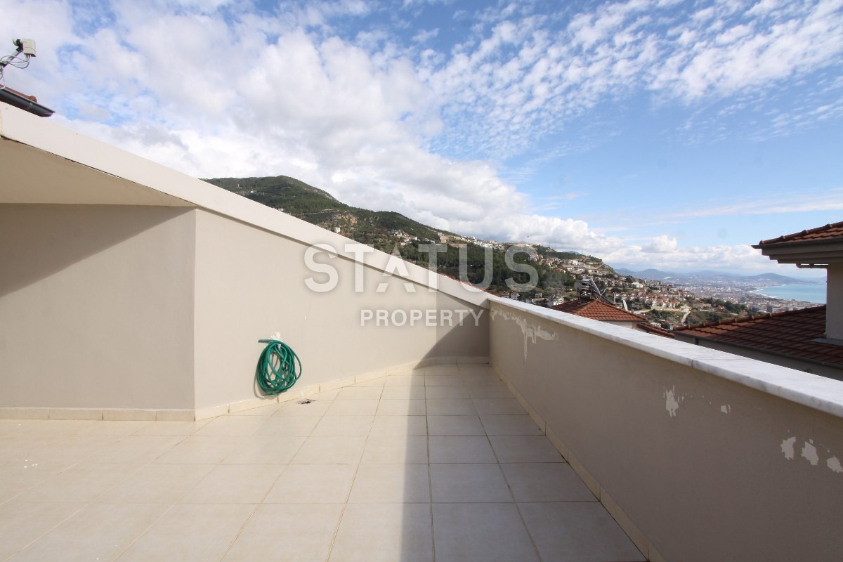 Вилла 4+1 с мебелью и прекрасными видами в Аланье, 375 кв.м фото 25