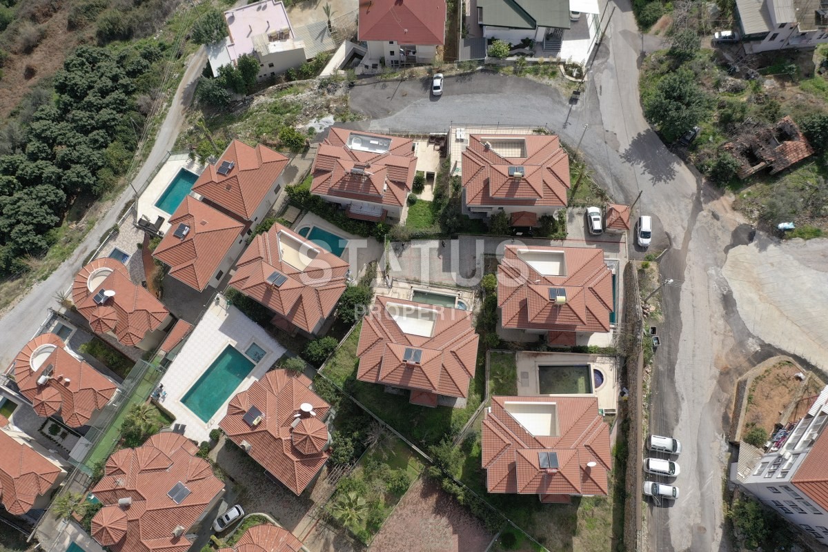 Вилла 4+1 с мебелью и прекрасными видами в Аланье, 375 кв.м фото 27