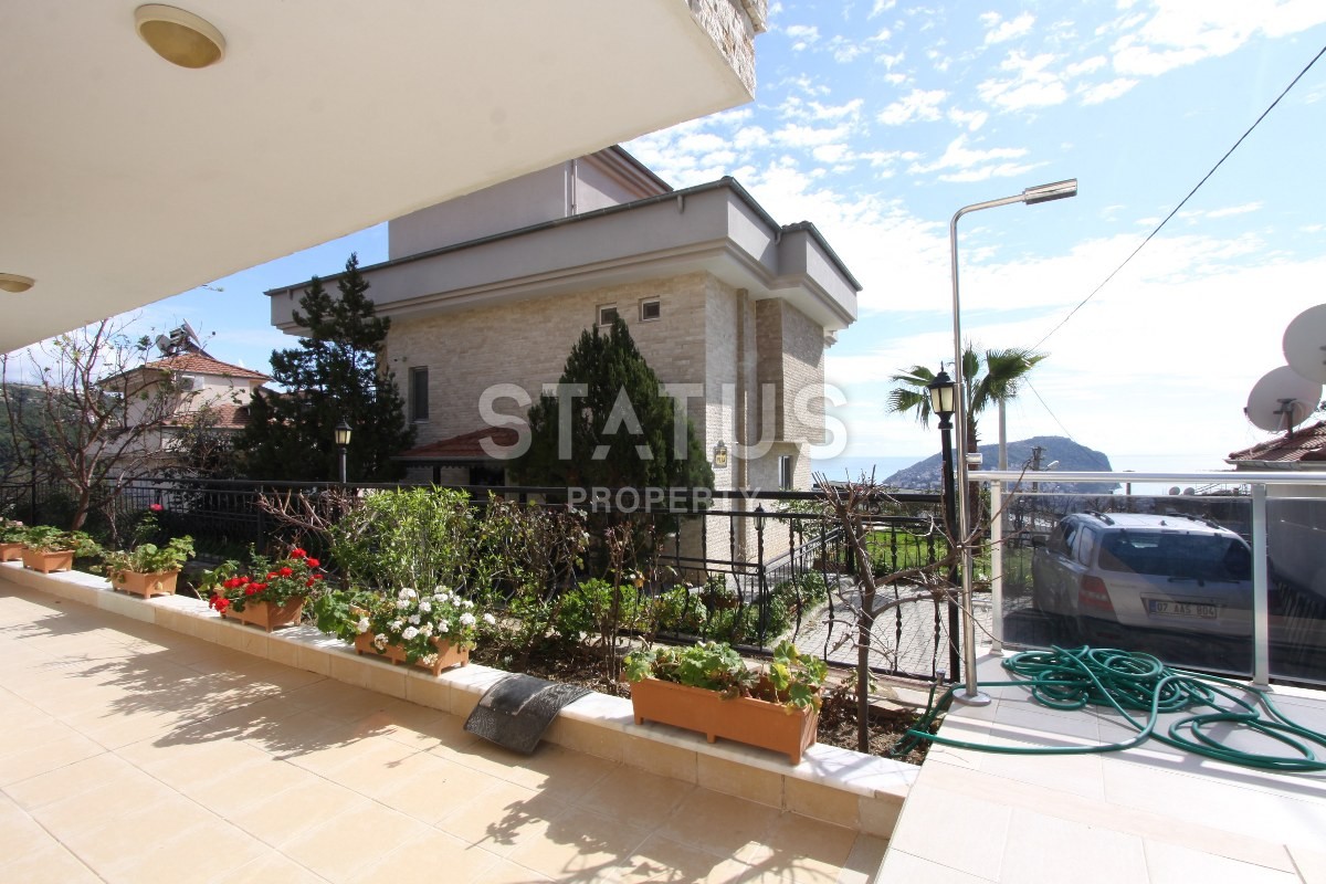 Вилла 4+1 с мебелью и прекрасными видами в Аланье, 375 кв.м фото 28