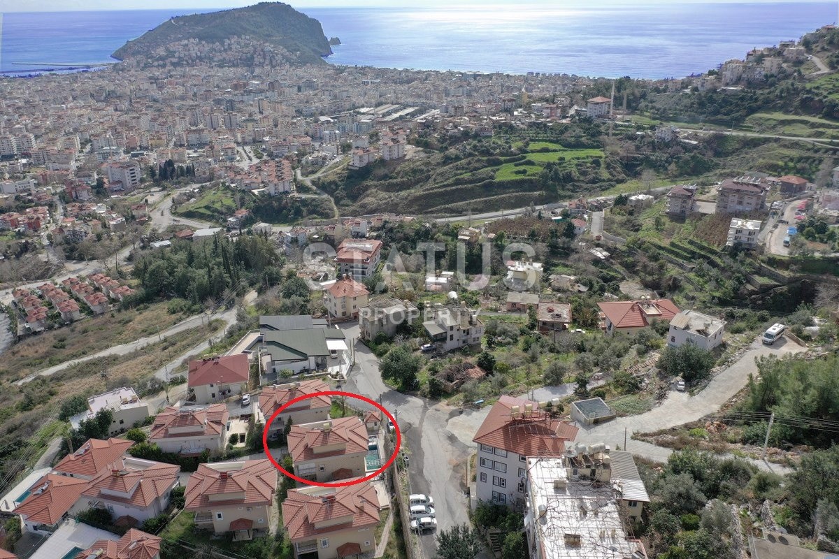 Вилла 4+1 с мебелью и прекрасными видами в Аланье, 375 кв.м фото 33